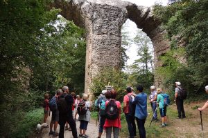 Randonnée guidée sur les traces de l'Aqueduc romain du Gier (16 km)