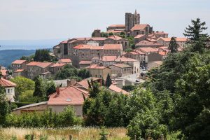 Walk to discover Saint Bonnet le Château