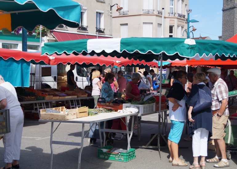 © Marché - OT Forez-Est