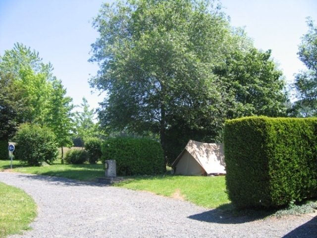 © Camping municipal de la Ferme Seigne - Mairie Panissières