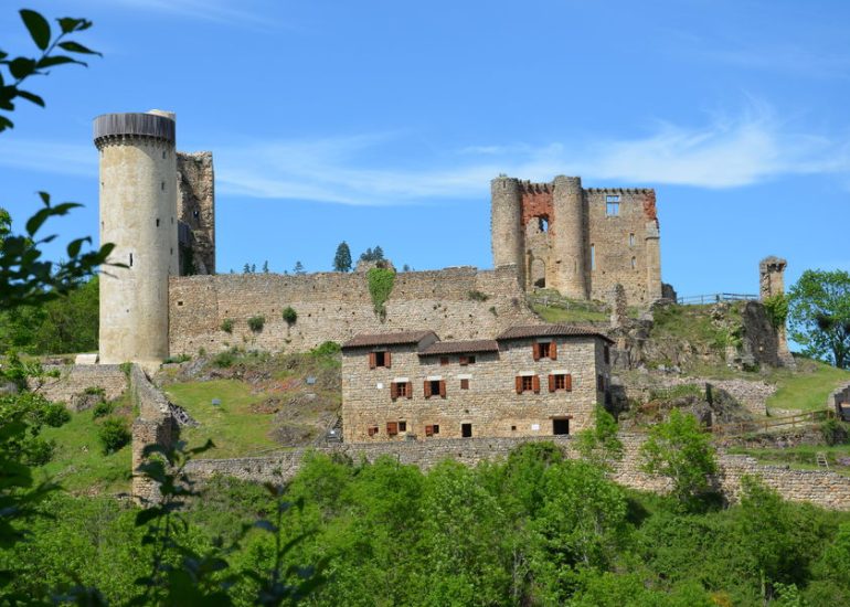 © PCU_CHATEAU DE ROCHEBARON _BAS EN BASSET - OTIMVR