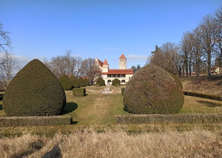 © Château de Chalain d'Uzore - Visite guidée - OT Loire Forez