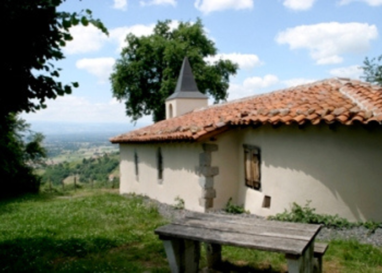 Aire de pique-nique de la Chapelle Saint-Pierre