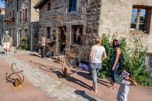 Ouverture des ateliers d'artistes résidant à Marols