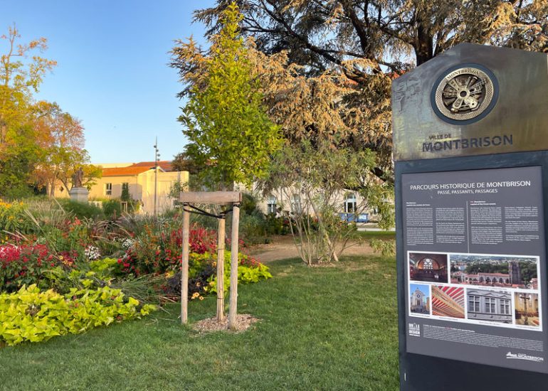 © Parcours du patrimoine - "Passé, passants, passages" - OT Loire Forez