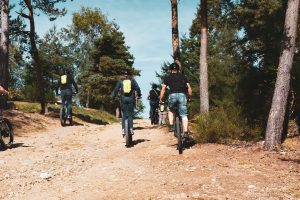 Location de VTT et VTT à assistance électrique et randonnées accompagnées