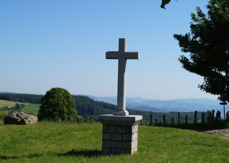 © Parcours du Col de la Croix Casard à vélo - OT Forez Est