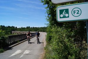 Boucle cyclable F2 : aux portes des Gorges de la Loire à vélo : Balbigny / Pinay