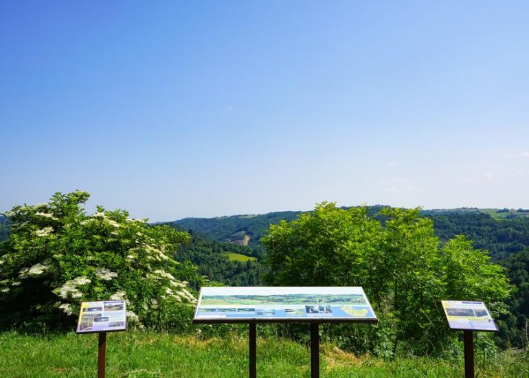 © Table d'interprétation du paysage - la vallée de l'Anzon - OTLF