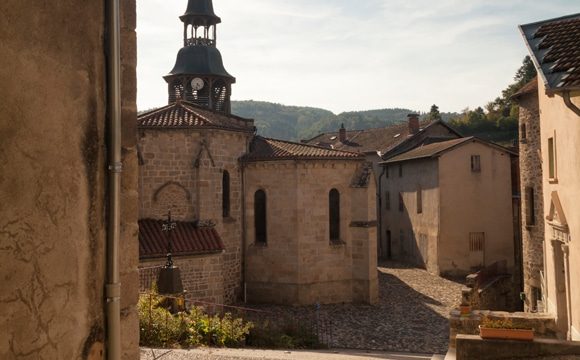 © Olliergues, entre tours et terrasses - Parcours découverte patrimoine - MDTLF