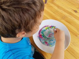 Les petits scientifiques à la découverte du lait