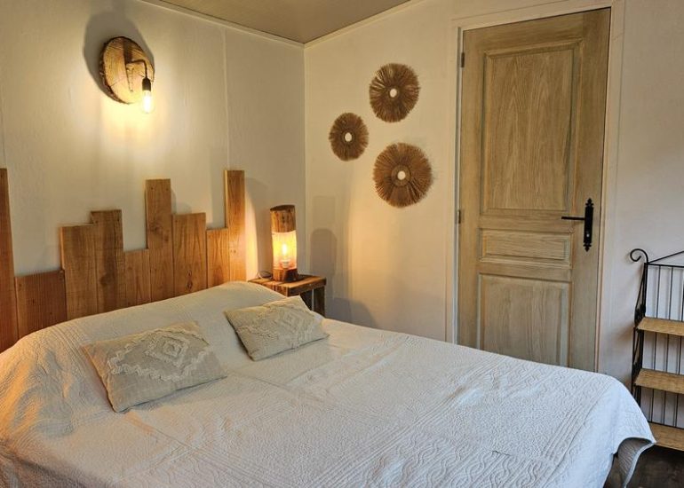 © Chambre lodge - Le Moulin de la Fortie