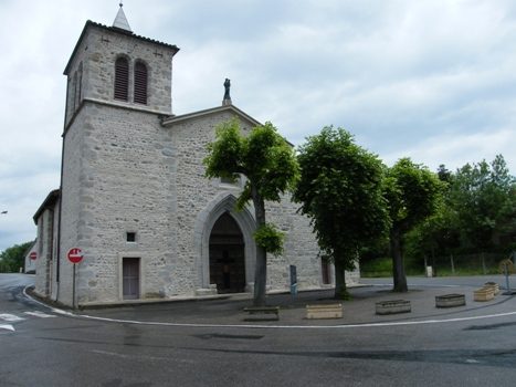© Eglise façade 2 - Office de tourisme du Pays de Saint-Galmier