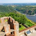 © Point de vue depuis le château d'Essalois - OT Loire Forez