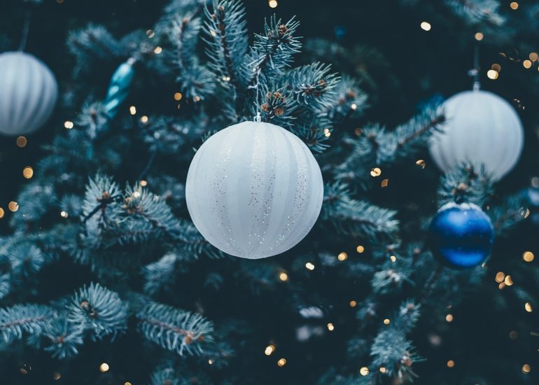 © Marché de Noël : Magie et féérie au rendez-vous !_Cervières - Annie Spratt - Pixabay