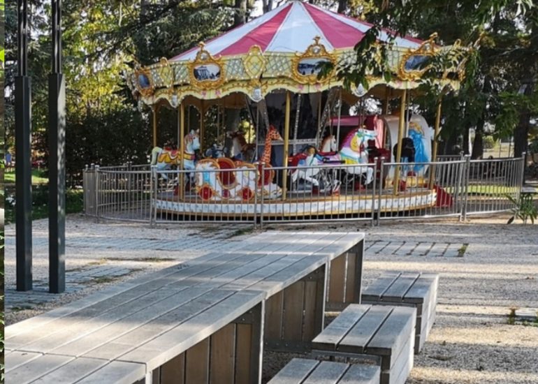 © Manège le Carroussel_Montrond-les-Bains - Les Foréziales