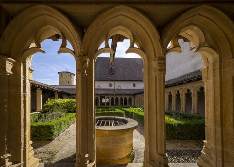 © Abbaye bénédictine_Charlieu - Bernard Treynet