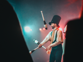 Une serviette pour deux - Festival Charivarue
