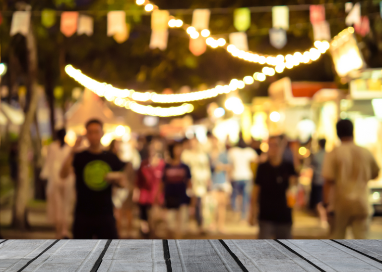 © Repas et bar - Festival Charivarue_Chazelles-sur-Lyon - Canva