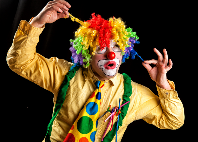 © Spectacle de clowns - La cuisine_Chazelles-sur-Lyon - Canva