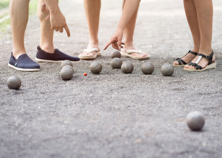 © Pétanque pour les mômes - Festival Charivarue_Chazelles-sur-Lyon - Canva