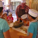 © Petit pain au moulin - atelier enfants - Moulin des Massons