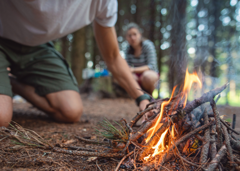© Stage bushcraft_Feurs - Canva
