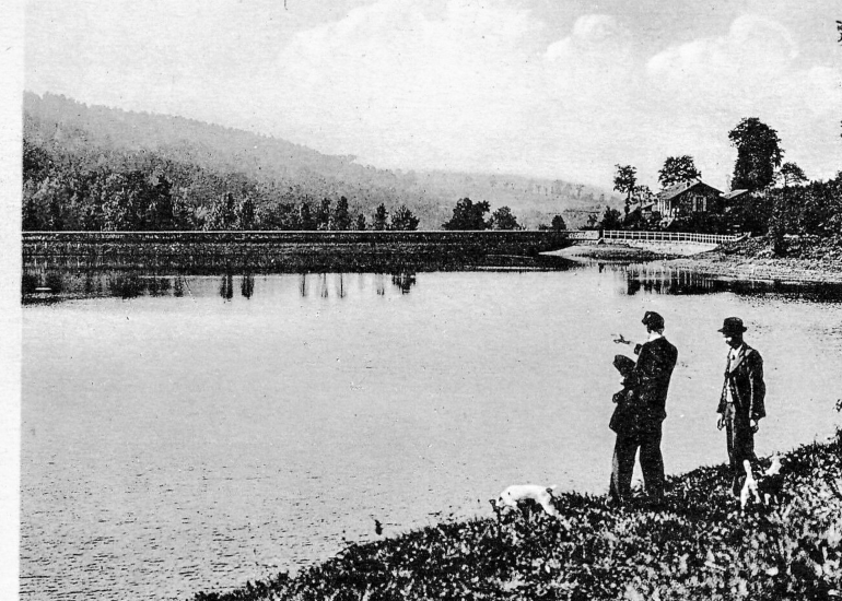 © Projection commentée - La Gimond, le barrage_Chazelles-sur-Lyon - PHIAAC