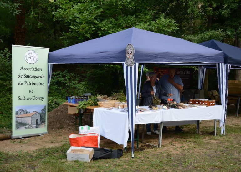© Fête du site médiéval de Donzy - ASPD
