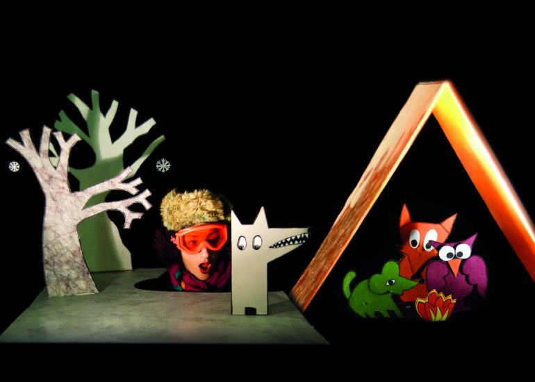 © Toc Toc Toc - Théâtre de papier - ChambouleToutheatre