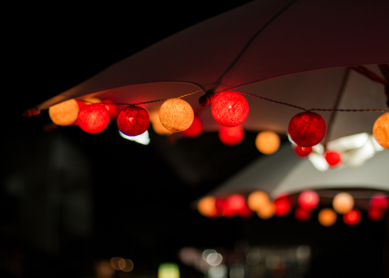 © Guinguette et feu d'artifice_Veauche - Canva