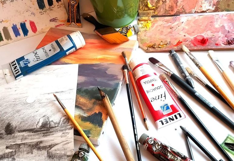 © Fabriqu'en Feurs - Stage dessin/peinture_Feurs - Isabelle de Becdelièvre