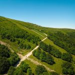 © N° 63 - Les deux cols - Espace VTT-FFC Massif des Bois Noirs_La Chamba - White Lizard Studio