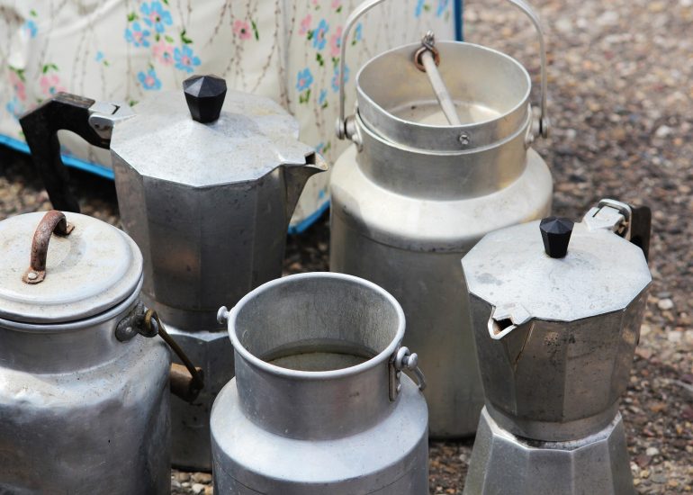 Vide grenier_Veauchette