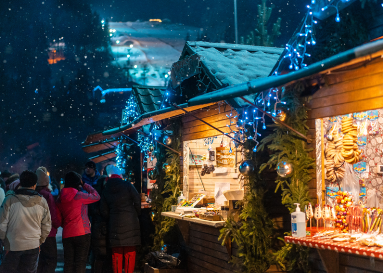 © Marché de Noël_Bellegarde-en-Forez - Canva