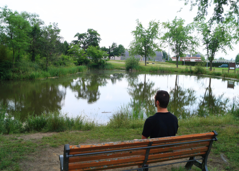 © Plan d'eau du Camping du Palais/ Feurs_Feurs - OT Forez-Est