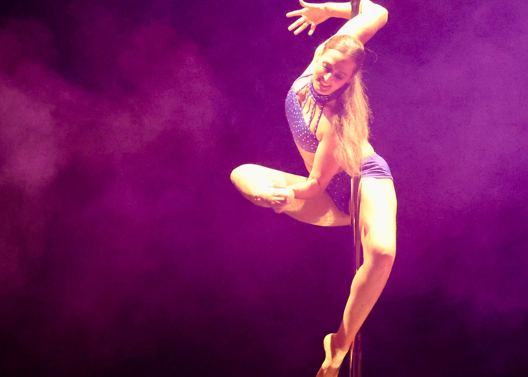 © Spectacle de danse et théâtre - Rêveries_Chazelles-sur-Lyon - ML’Art Company