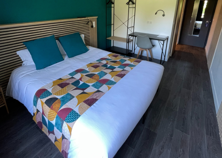 © Hôtel - Cirius Le Complexe_Montrond-les-Bains - OT Forez-Est