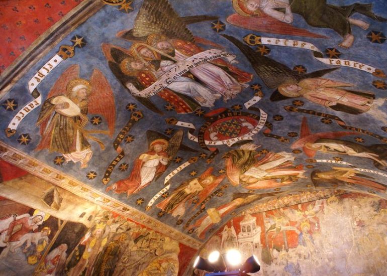 © En plein chœur du Haut-Forez_Apinac - Mairie de Saint-Bonnet-le-Château