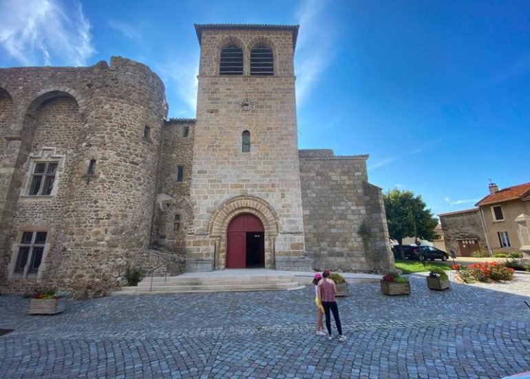 © Baludik treasure hunt - Find the treasure stolen from the Champdieu priors - OT Loire Forez