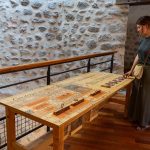 © Centre de l’Art Roman en Forez  "Porte de Bise" - Accueil touristique - Office de tourisme Loire Forez