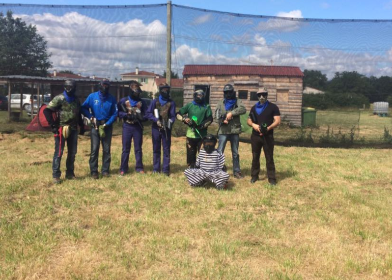 © Laser Tag - Aventures Paintball_Montrond-les-Bains - canva