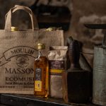 © Production d'huiles - "au tré d'iol" le Moulin des Massons - Vincent Chambon 