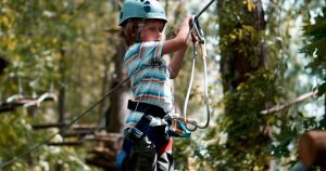 Un anniversaire dans les arbres avec le Parc Accrobranche® Forez Aventures