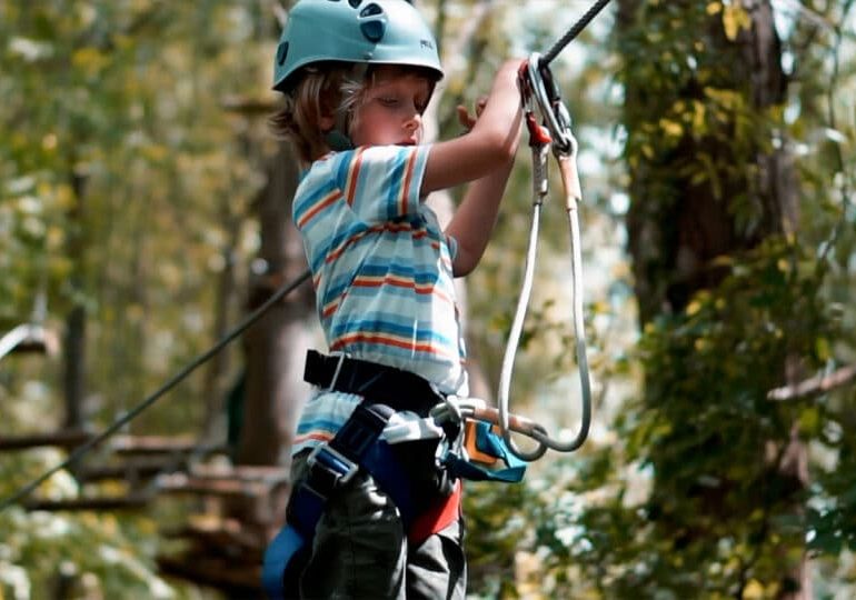 © Un anniversaire dans les arbres avec le Parc Accrobranche Forez Aventures_Saint-Just Saint-Rambert - Forez Aventures