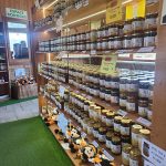 © Miellerie La Grange aux abeilles_Estivareilles - Lionel BEYSSAC