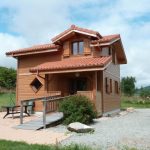 Chalet de la Ferme de Grandris - Le gîte au jardin