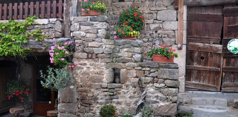 © Chambres d'hôtes - Le Pigeonnier de Cessieux - Annie Cros