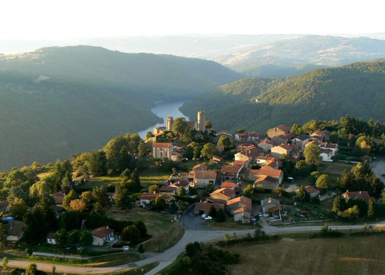 © Village de Chambles - Marius Barbier