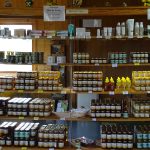 © La Grange aux Abeilles - The shop - Miellerie la Grange aux Abeilles - Estivareilles